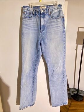 Light Blue Women's High-Waist Jeans